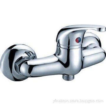 Contemporary Brass 2 Hole Bathroom Faucet / Chrome Wall Mou